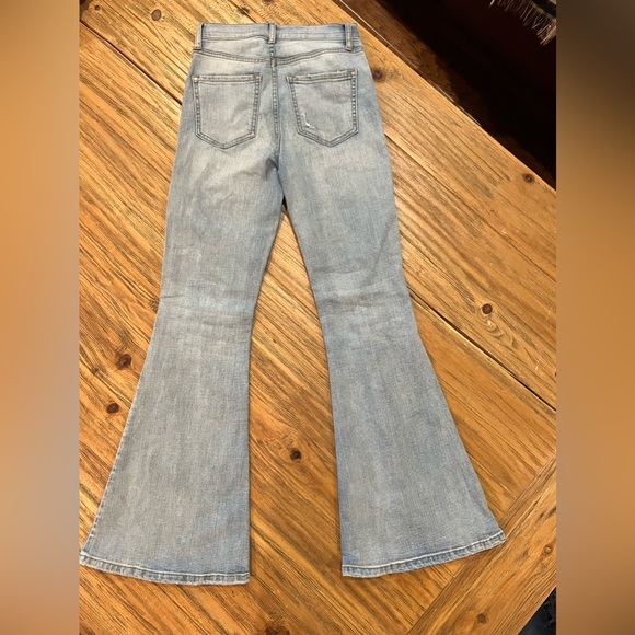 High Rise Flair Jeans - Picture 2 of 4
